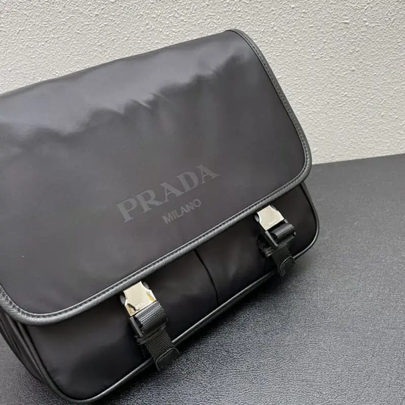 prada aaa homme mini sac a main s_112ba652